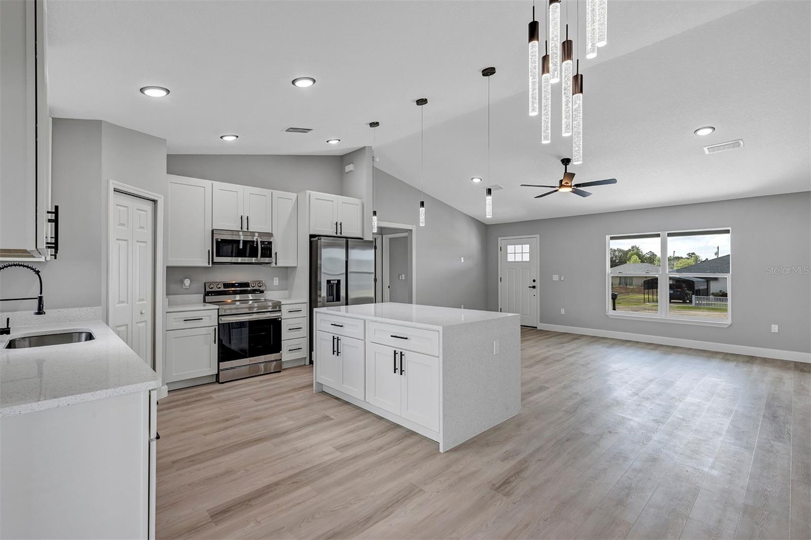 Image 12 of 33 For 13792 42nd Avenue