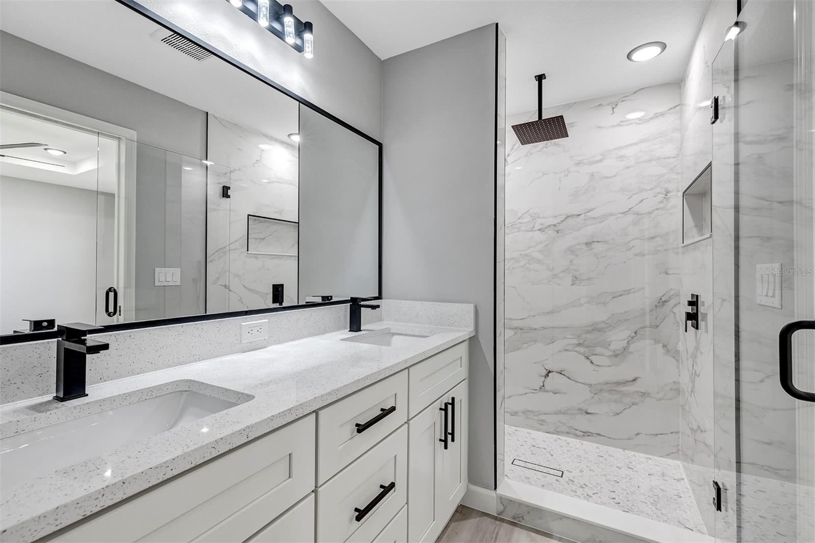 Image 21 of 33 For 13792 42nd Avenue