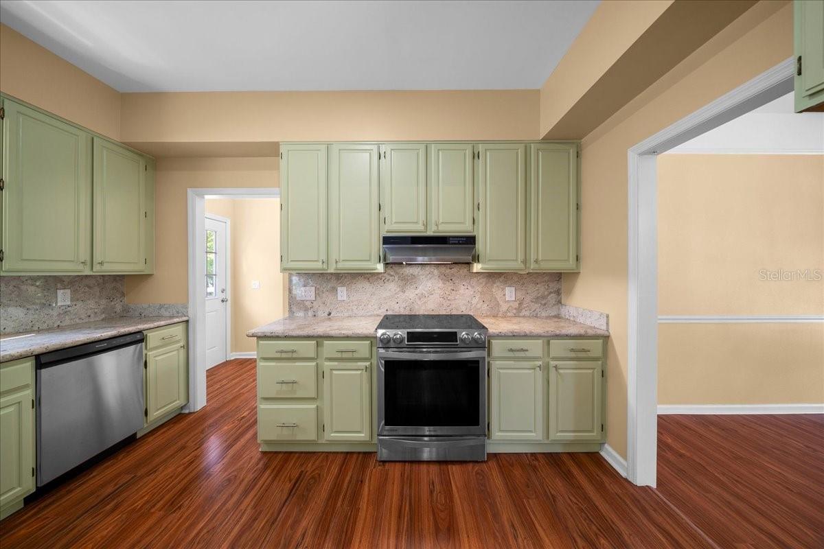 Image 18 of 78 For 7808 75th Street