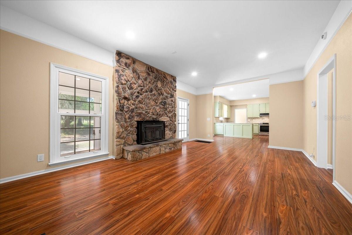 Image 31 of 78 For 7808 75th Street