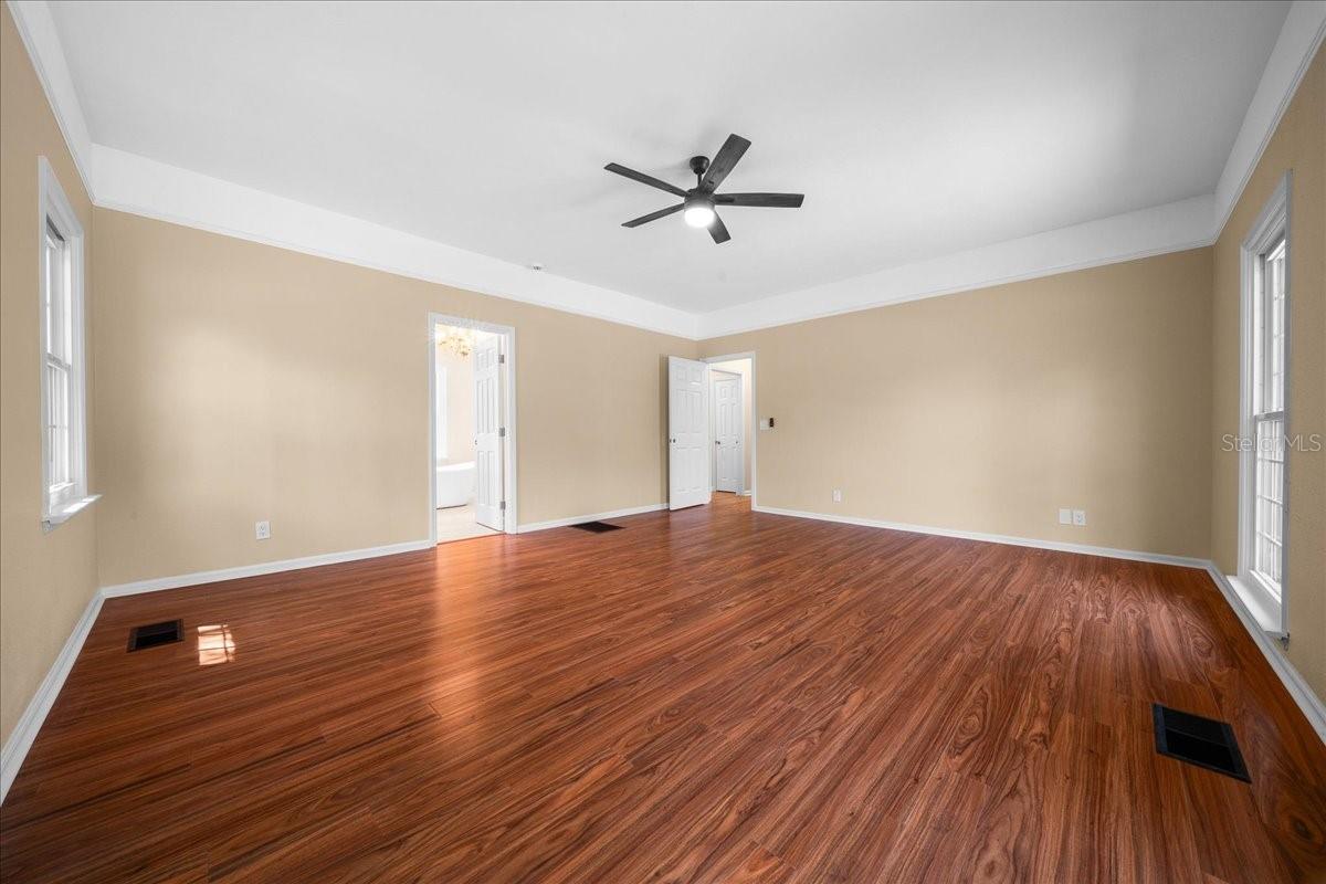 Image 34 of 78 For 7808 75th Street