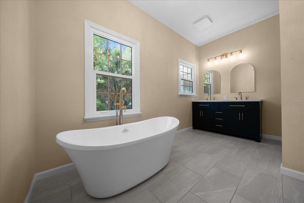 Image 35 of 78 For 7808 75th Street