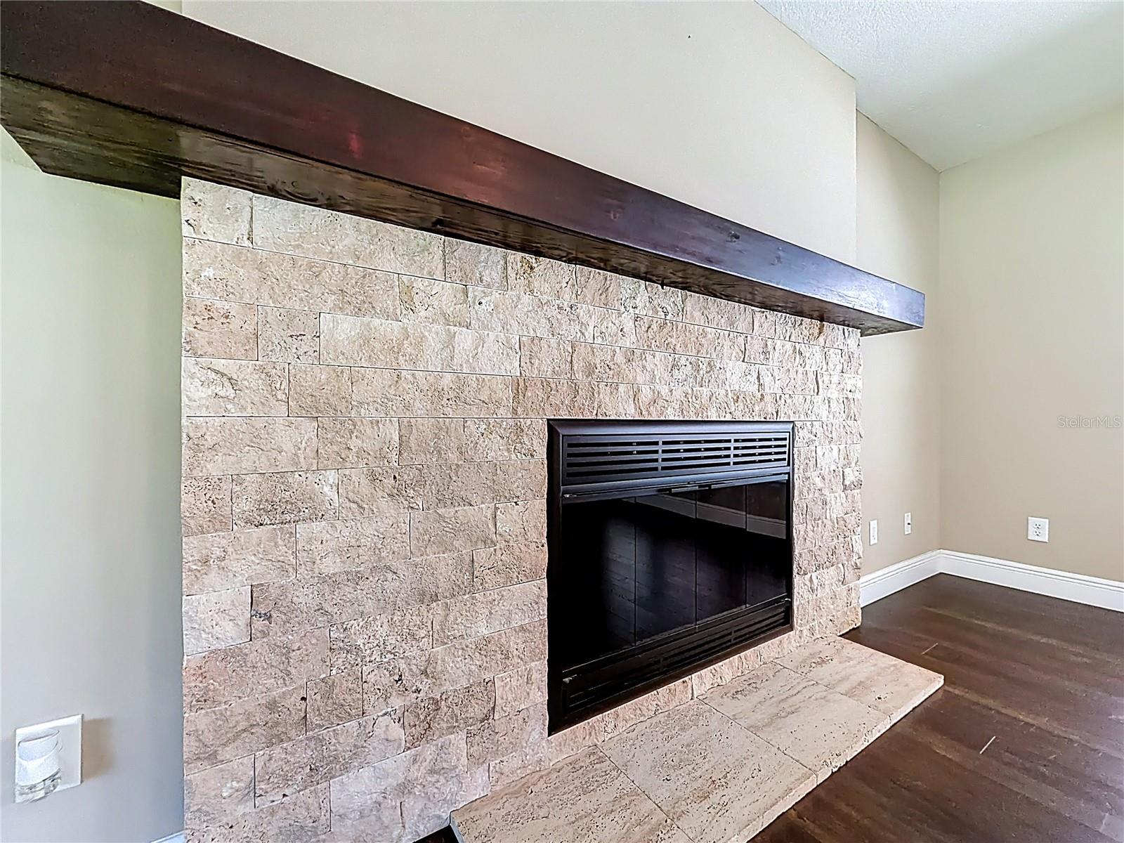 Image 14 of 66 For 363 Kensington Avenue