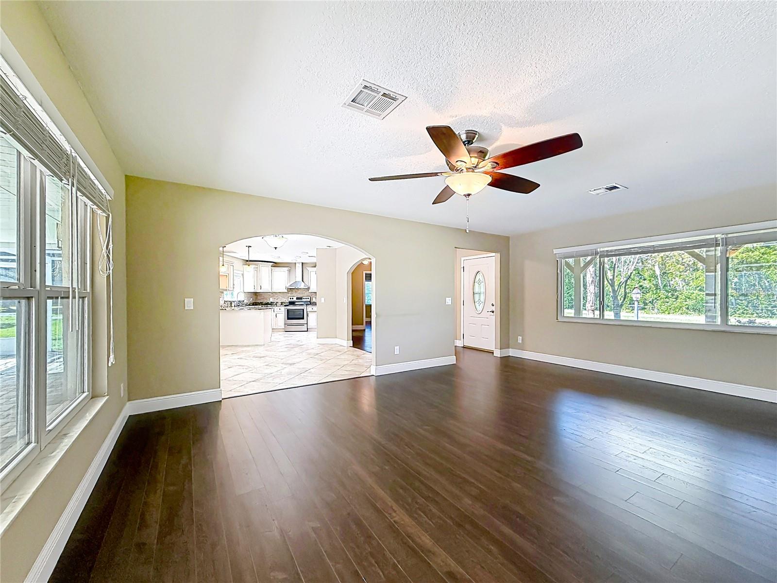 Image 15 of 66 For 363 Kensington Avenue