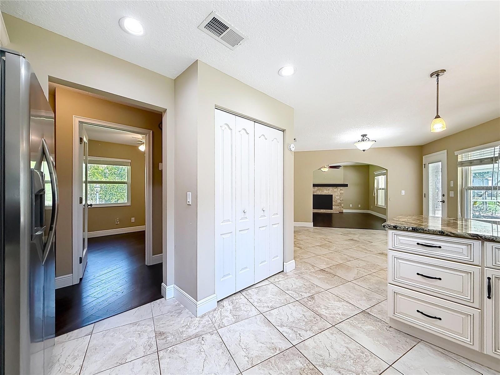 Image 23 of 66 For 363 Kensington Avenue