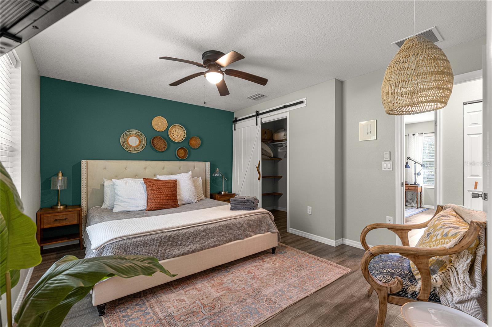 Image 28 of 34 For 6353 52nd Avenue