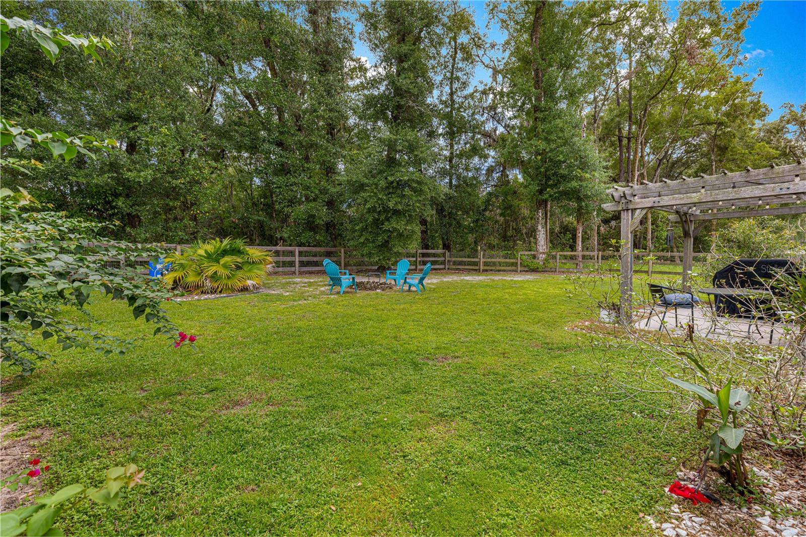 Image 29 of 34 For 6353 52nd Avenue