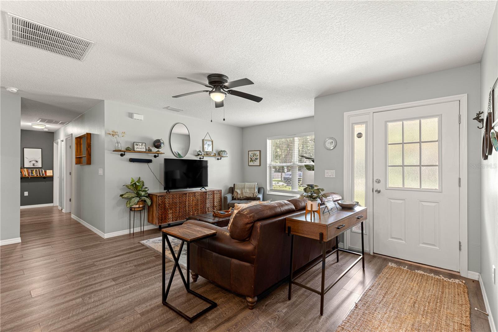 Image 8 of 34 For 6353 52nd Avenue