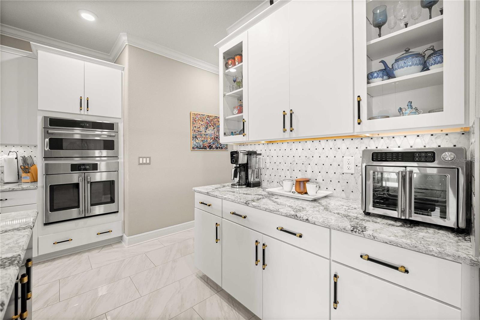 Image 10 of 50 For 8425 93rd Circle