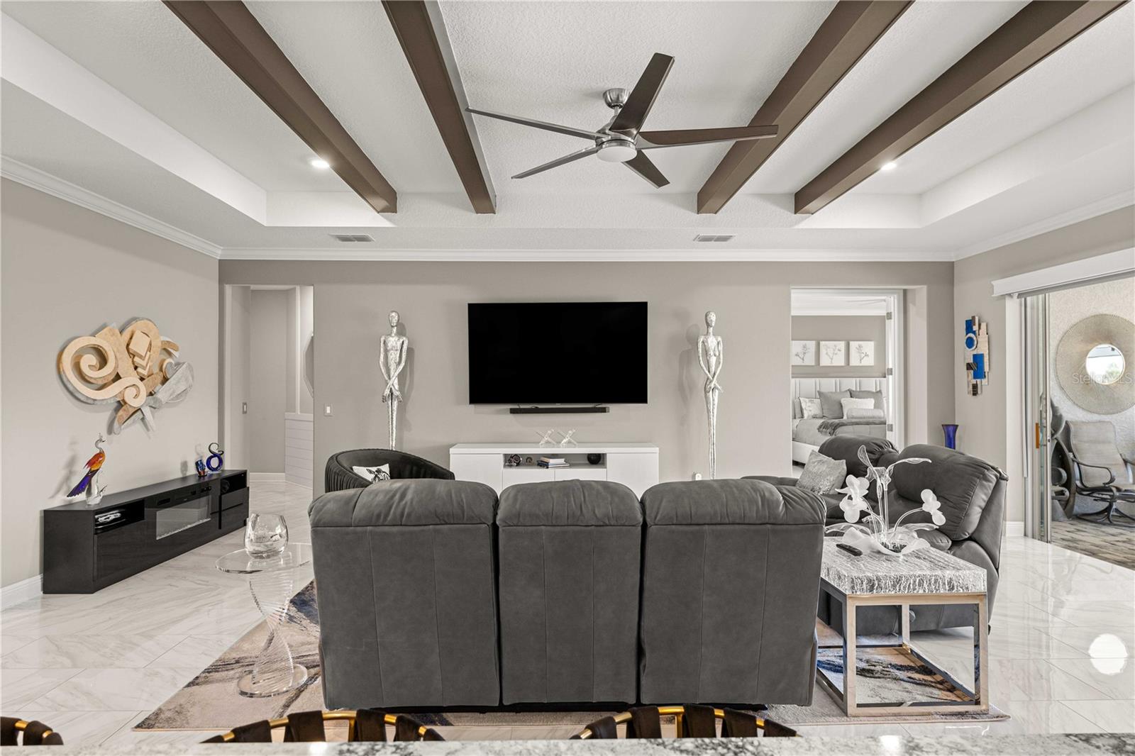 Image 12 of 50 For 8425 93rd Circle