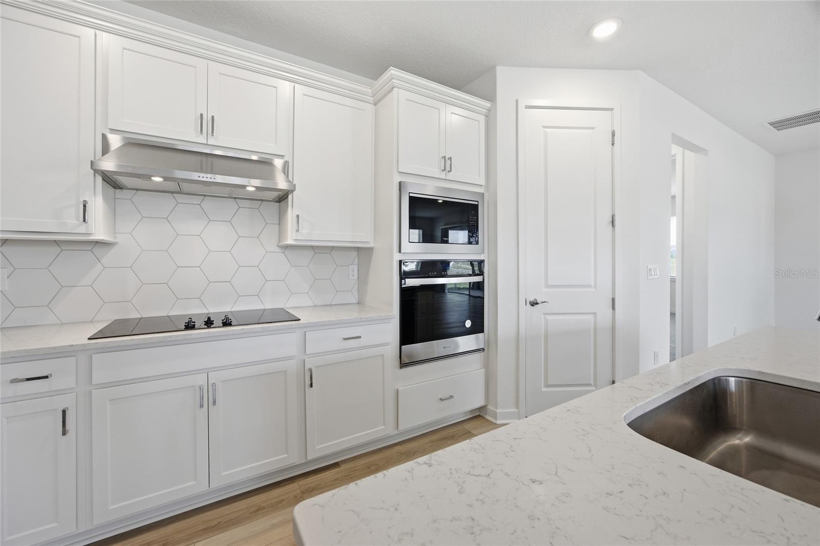 Image 10 of 30 For 4311 84th Street