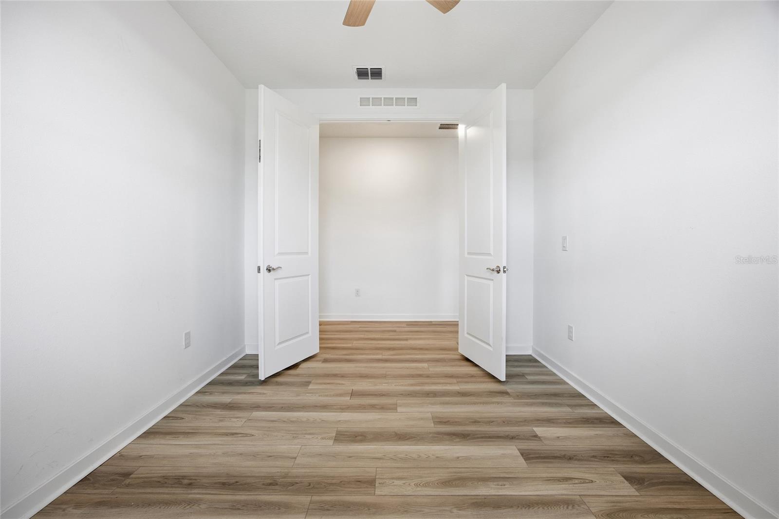 Image 4 of 30 For 4311 84th Street