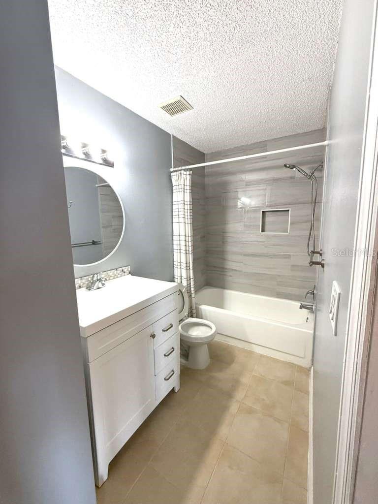 Image 9 of 12 For 308 Lake Parsons Green 206