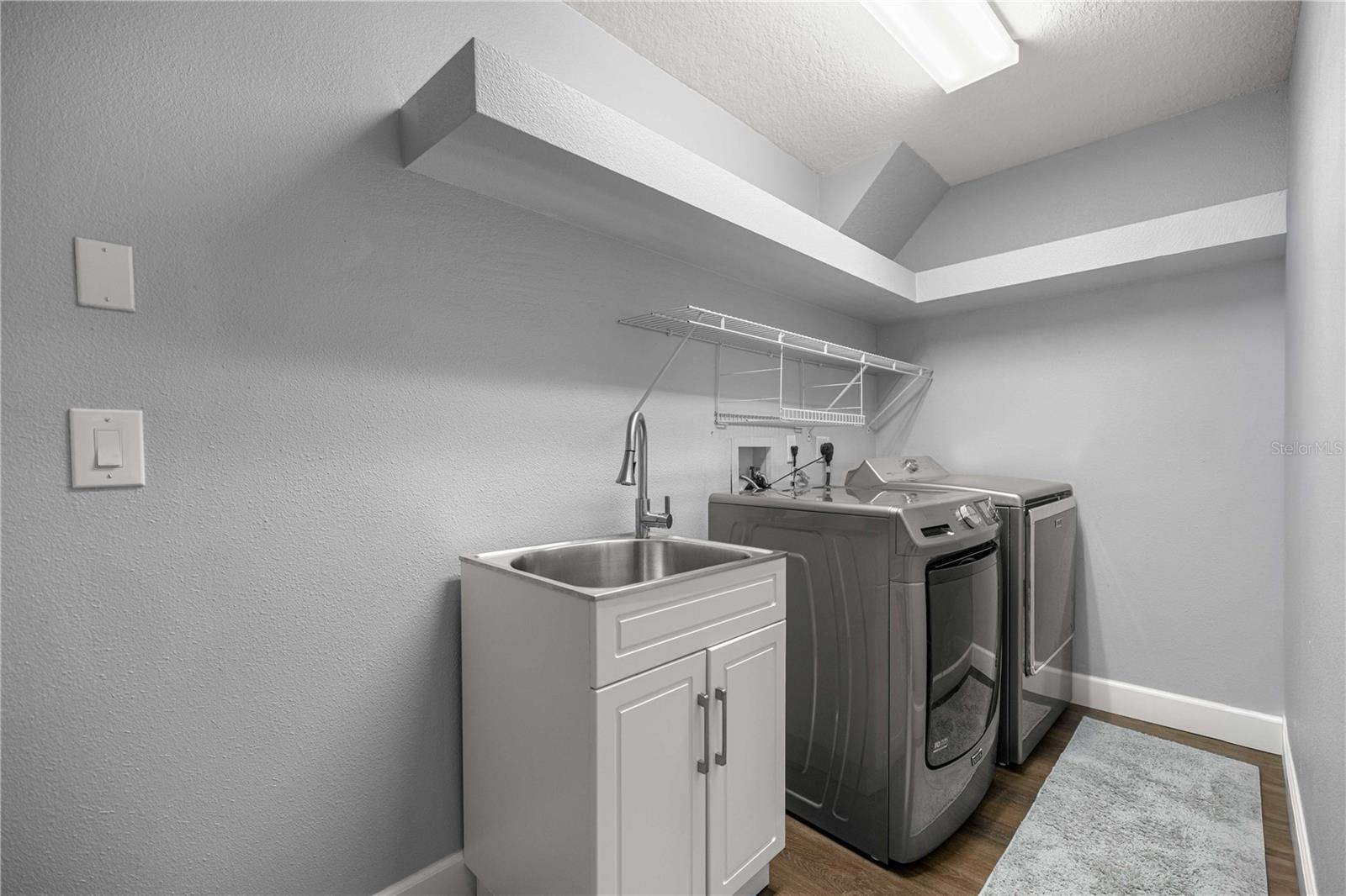 Image 26 of 46 For 5078 107th Loop