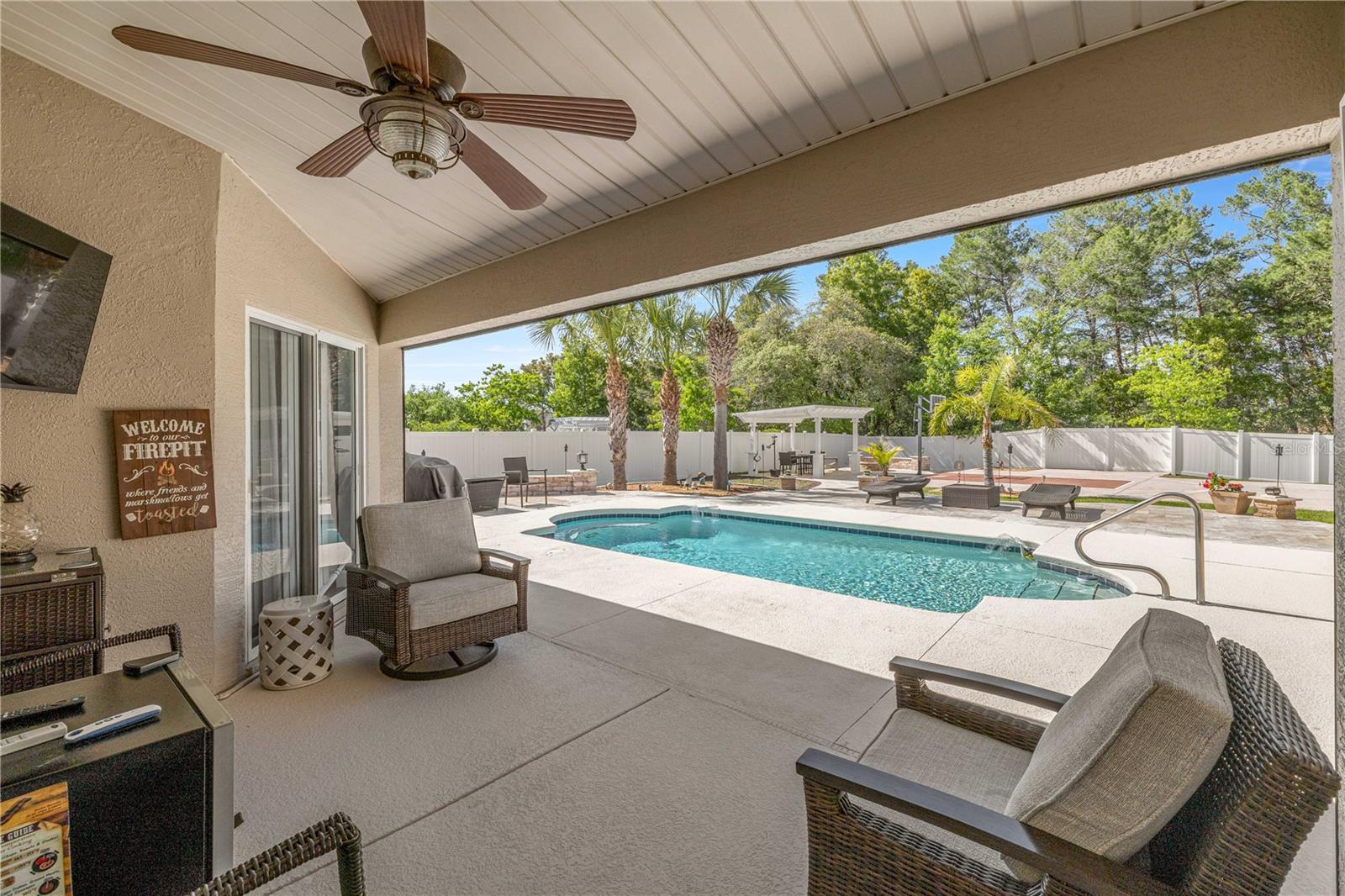 Image 28 of 46 For 5078 107th Loop