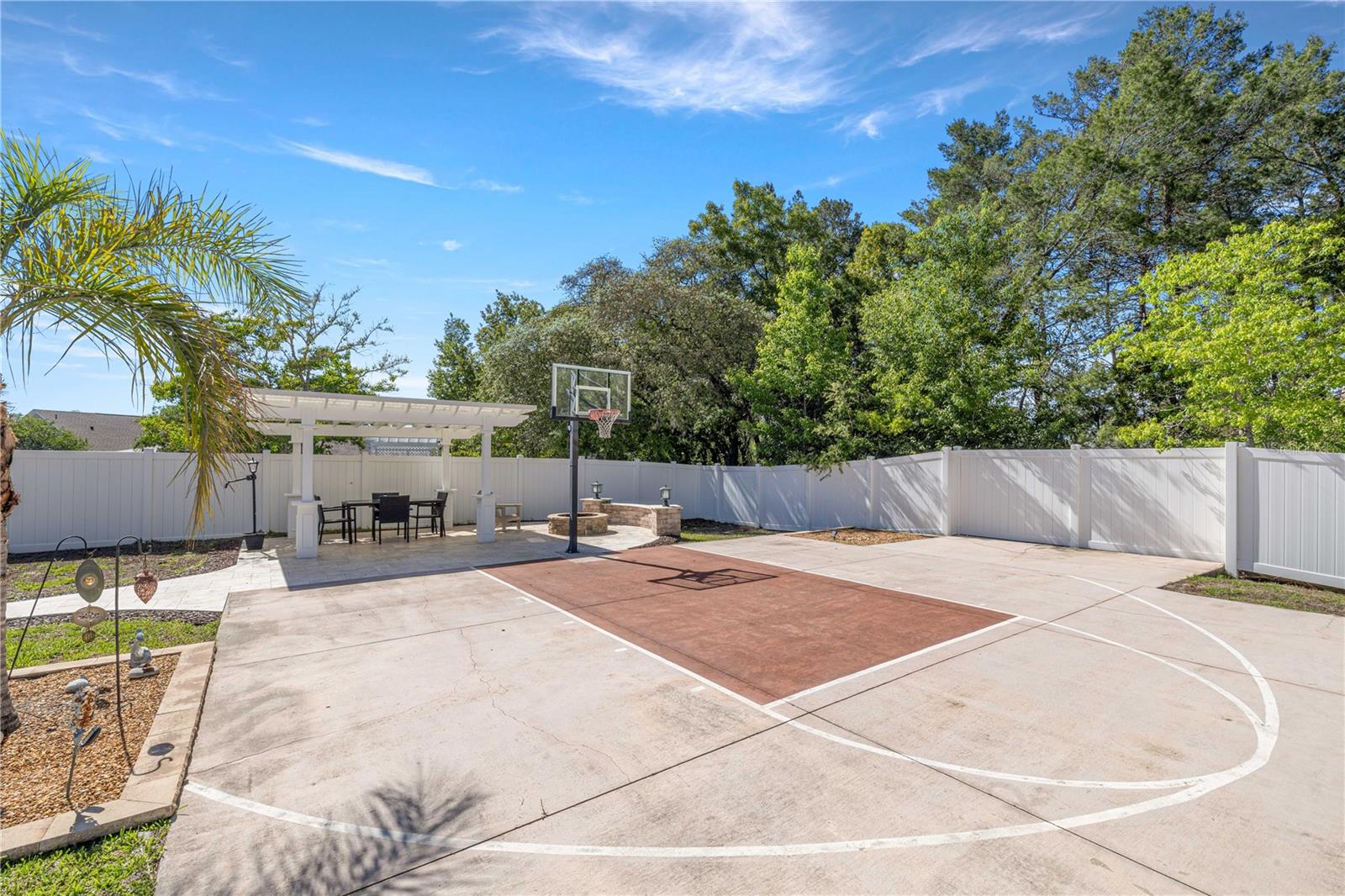 Image 37 of 46 For 5078 107th Loop