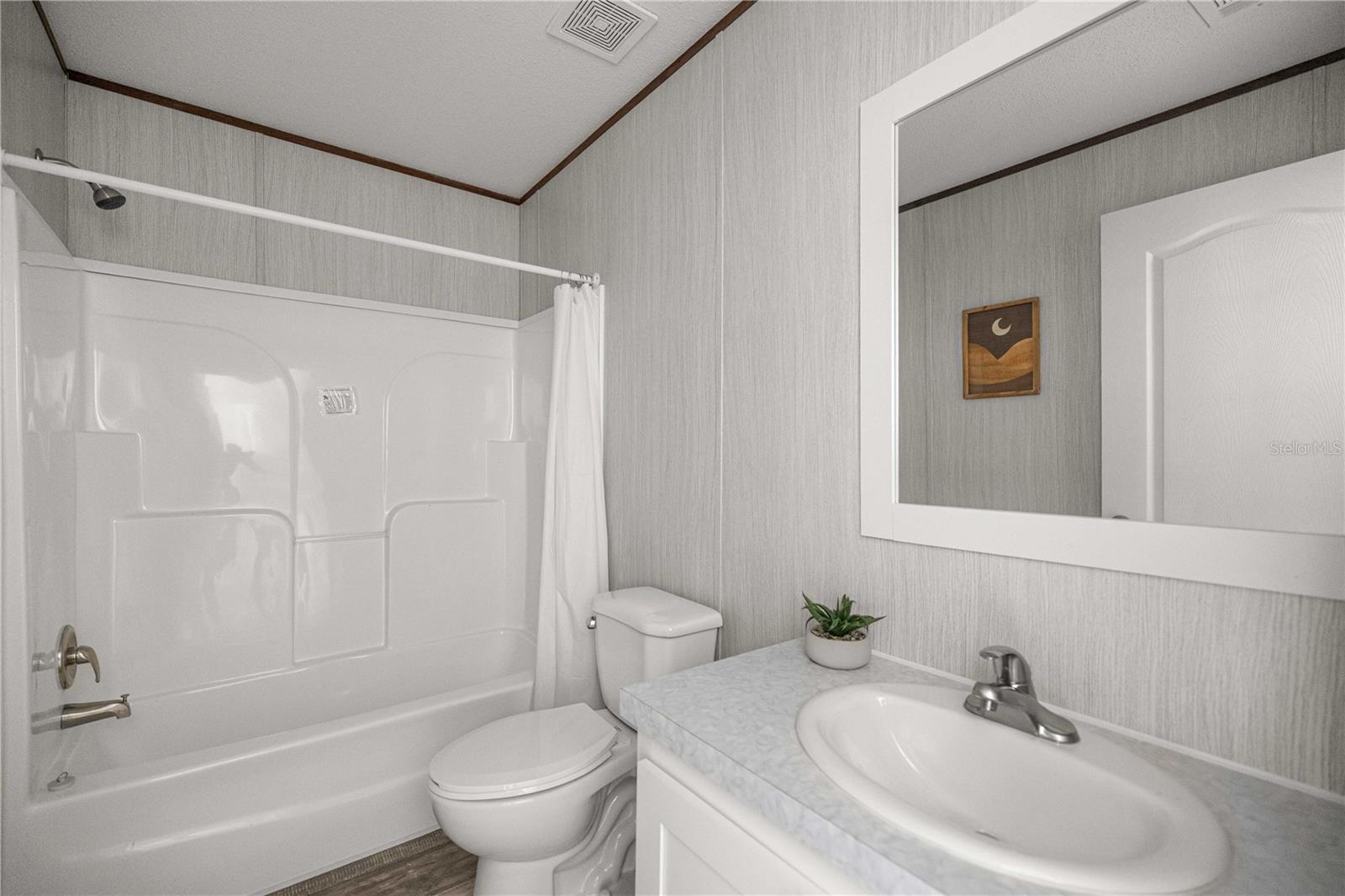 Image 18 of 30 For 17360 65th Street