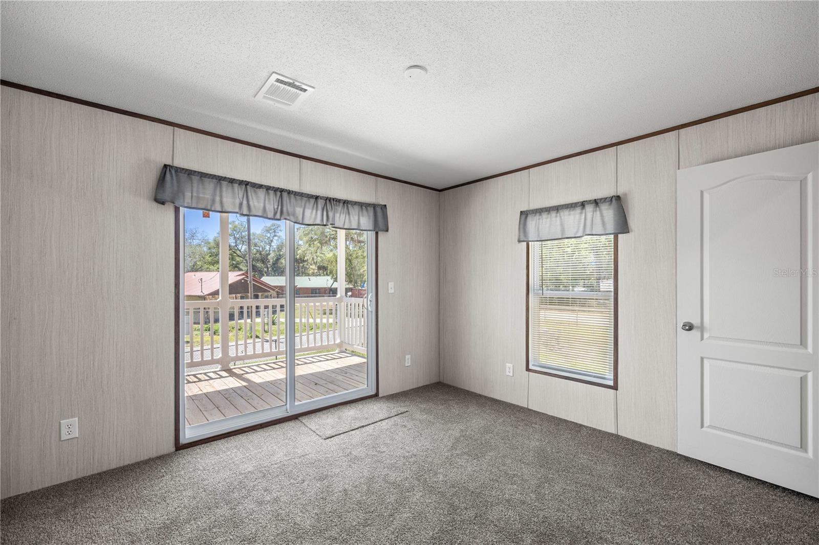 Image 21 of 30 For 17360 65th Street