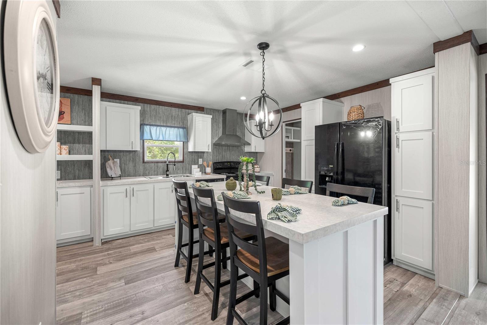 Image 9 of 30 For 17360 65th Street