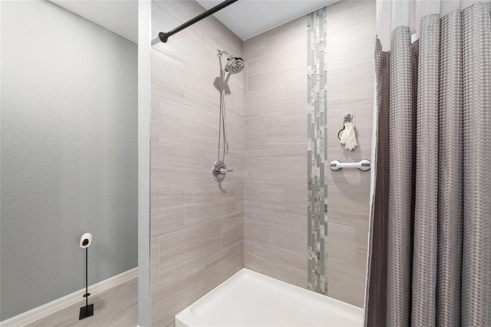 Image 32 of 88 For 20264 69th Place