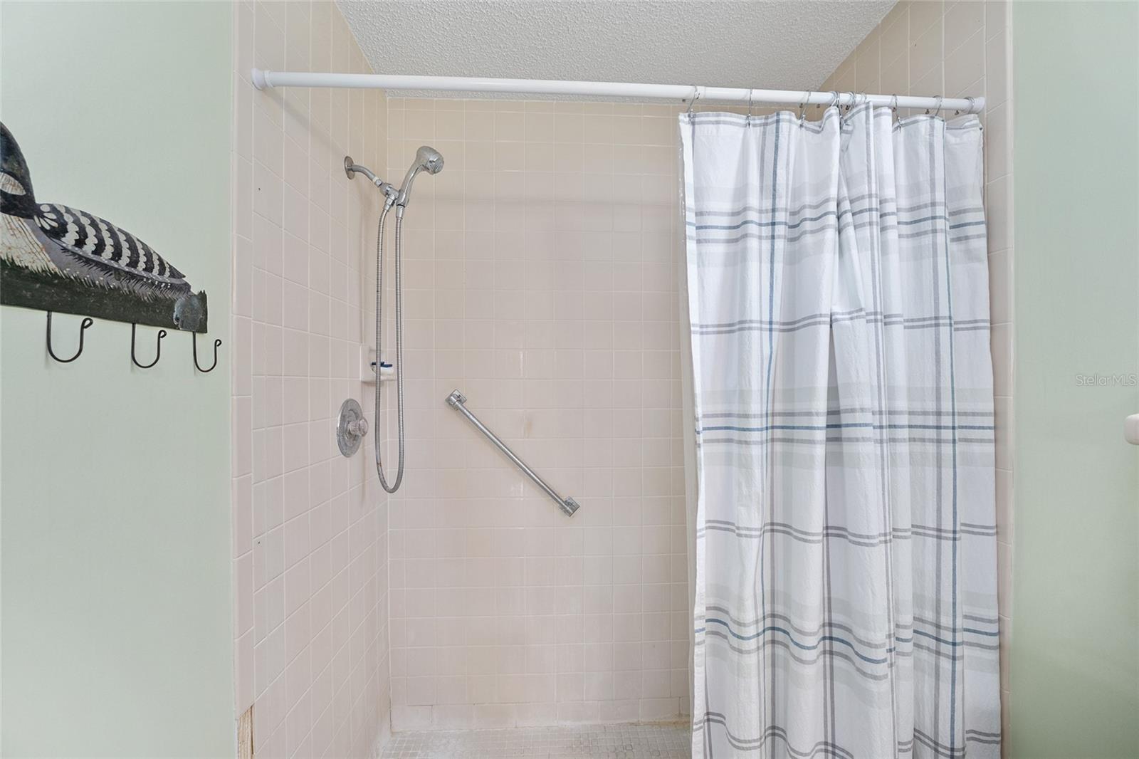 Image 22 of 34 For 8762 91st Street D