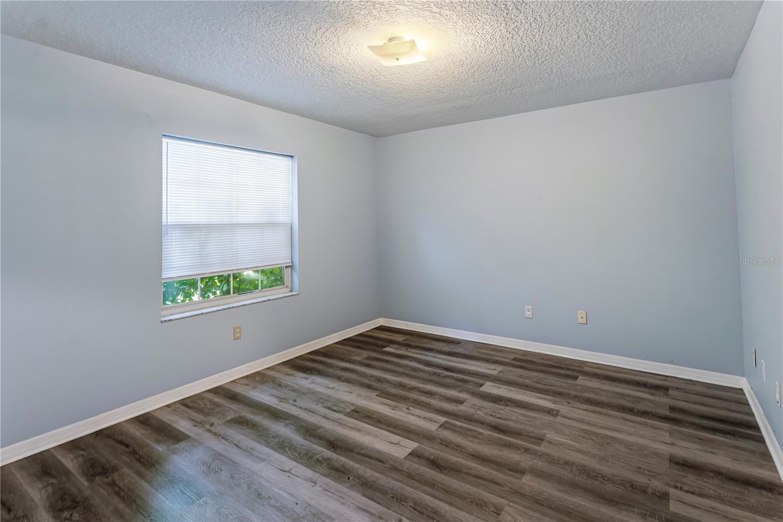 Image 15 of 20 For 5542 60th Terrace