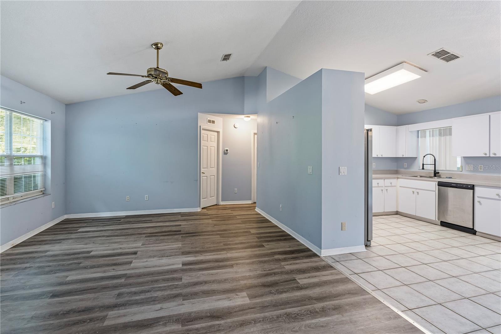 Image 4 of 20 For 5542 60th Terrace