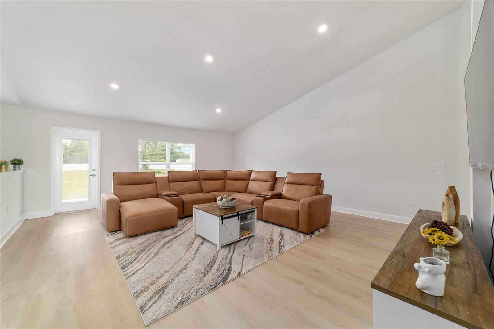 Image 16 of 62 For 11267 4th Street