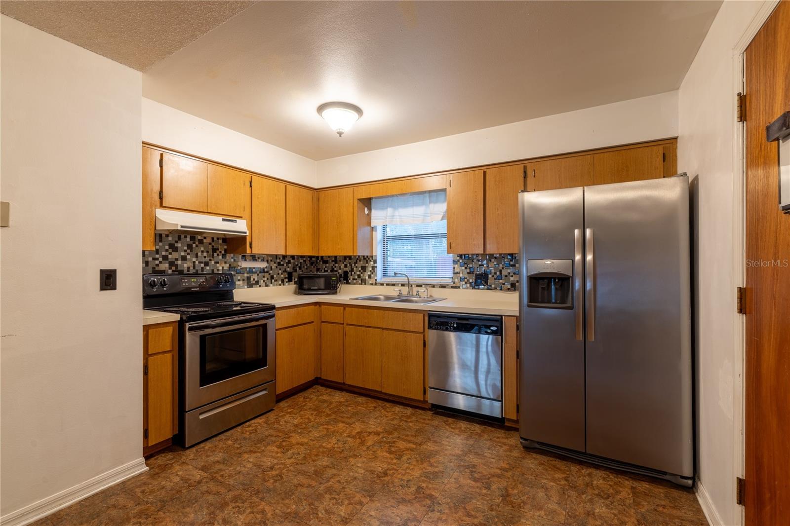 Image 18 of 61 For 2731 165th Terrace