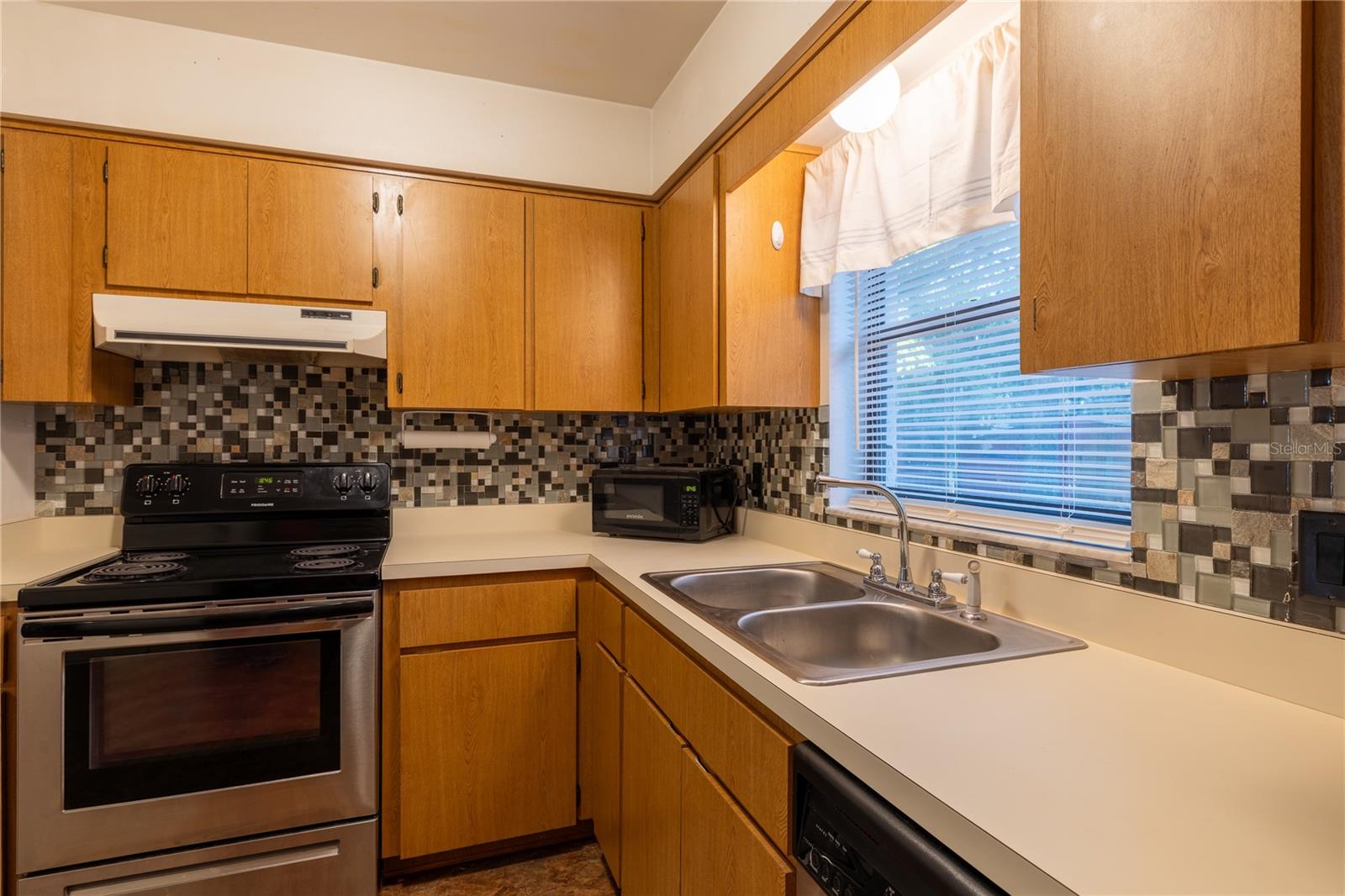 Image 20 of 61 For 2731 165th Terrace