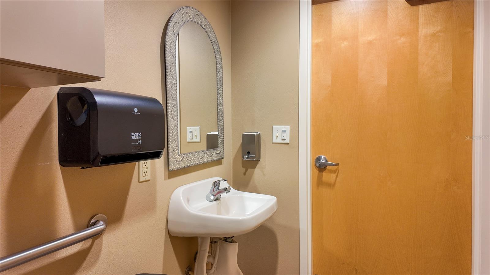 Image 56 of 86 For 3235 34th Street 102