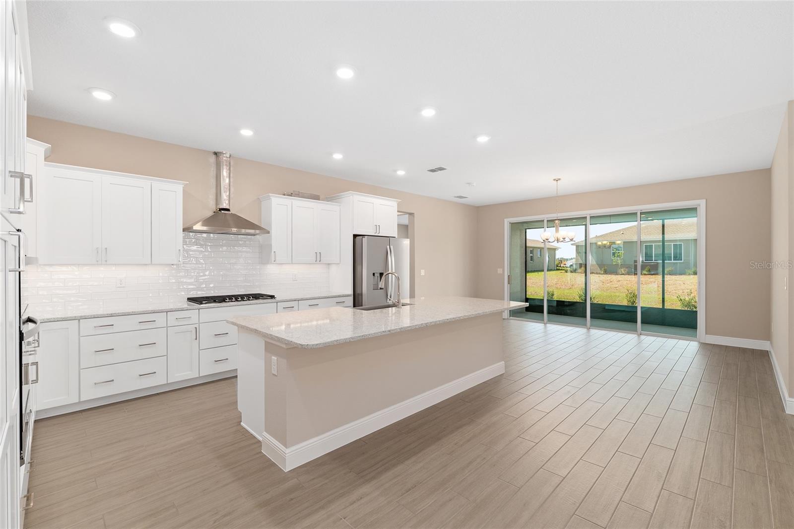 Image 18 of 61 For 8528 101st Avenue