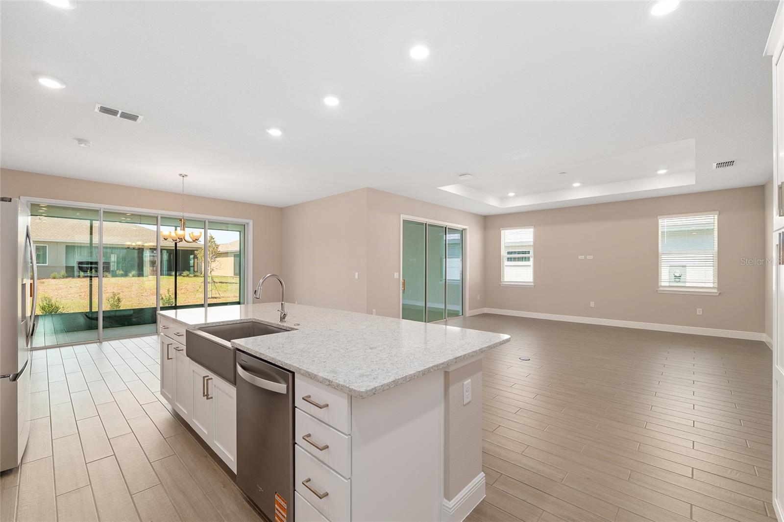 Image 25 of 61 For 8528 101st Avenue