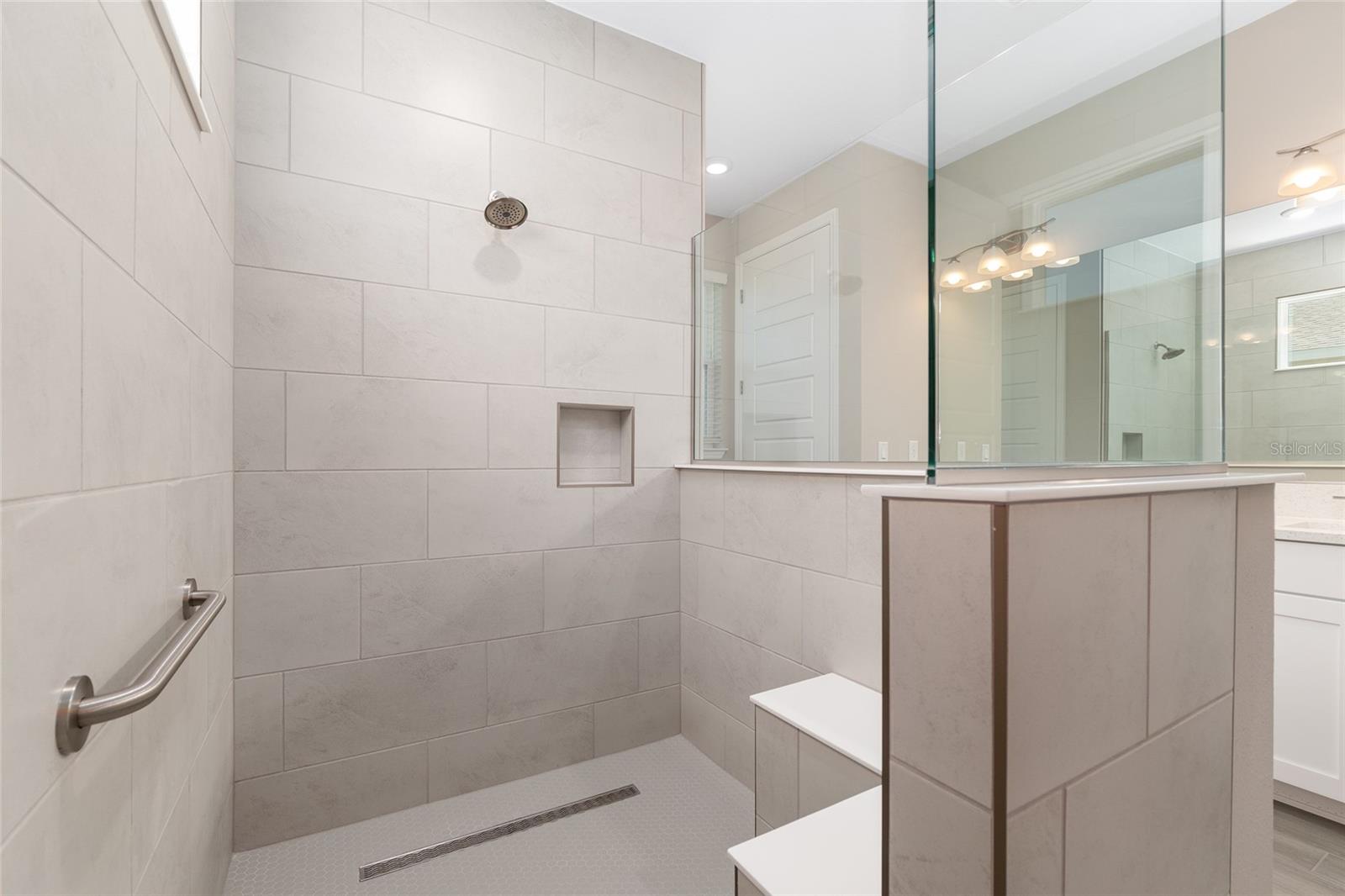 Image 36 of 61 For 8528 101st Avenue