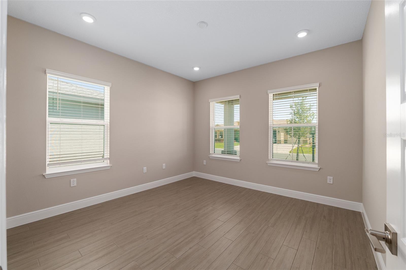 Image 47 of 61 For 8528 101st Avenue