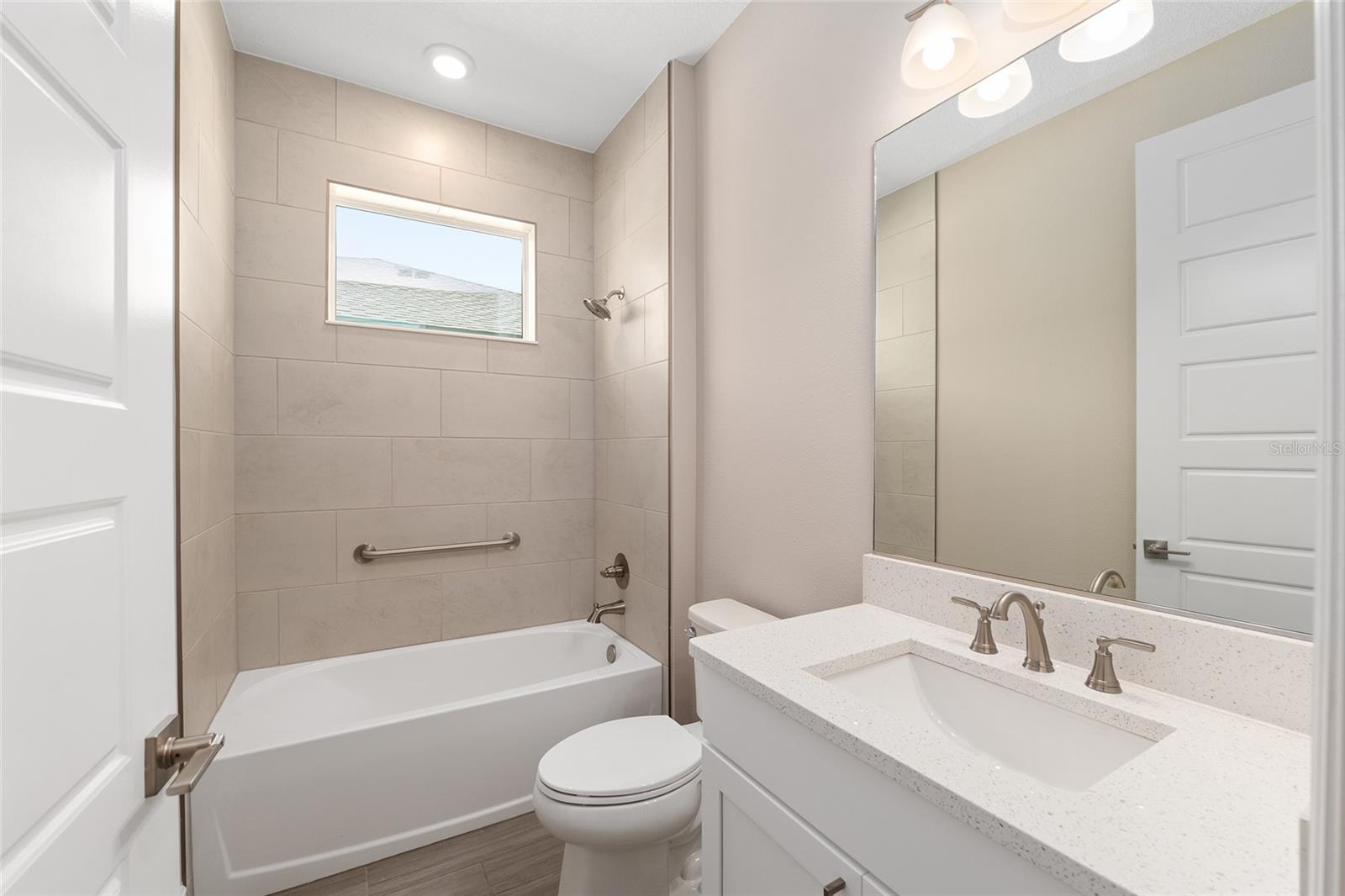 Image 49 of 61 For 8528 101st Avenue