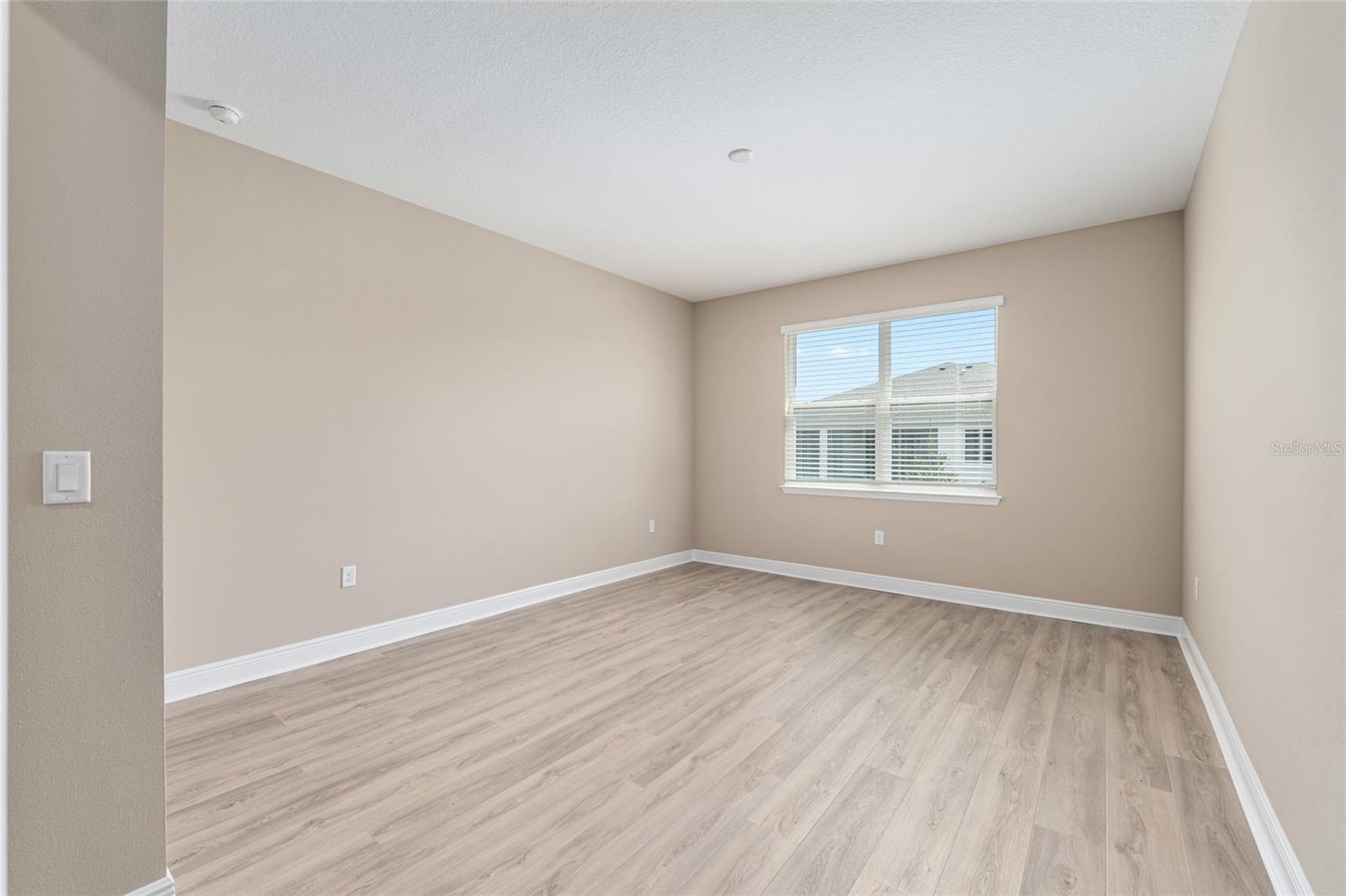 Image 53 of 70 For 10216 85th Place Road