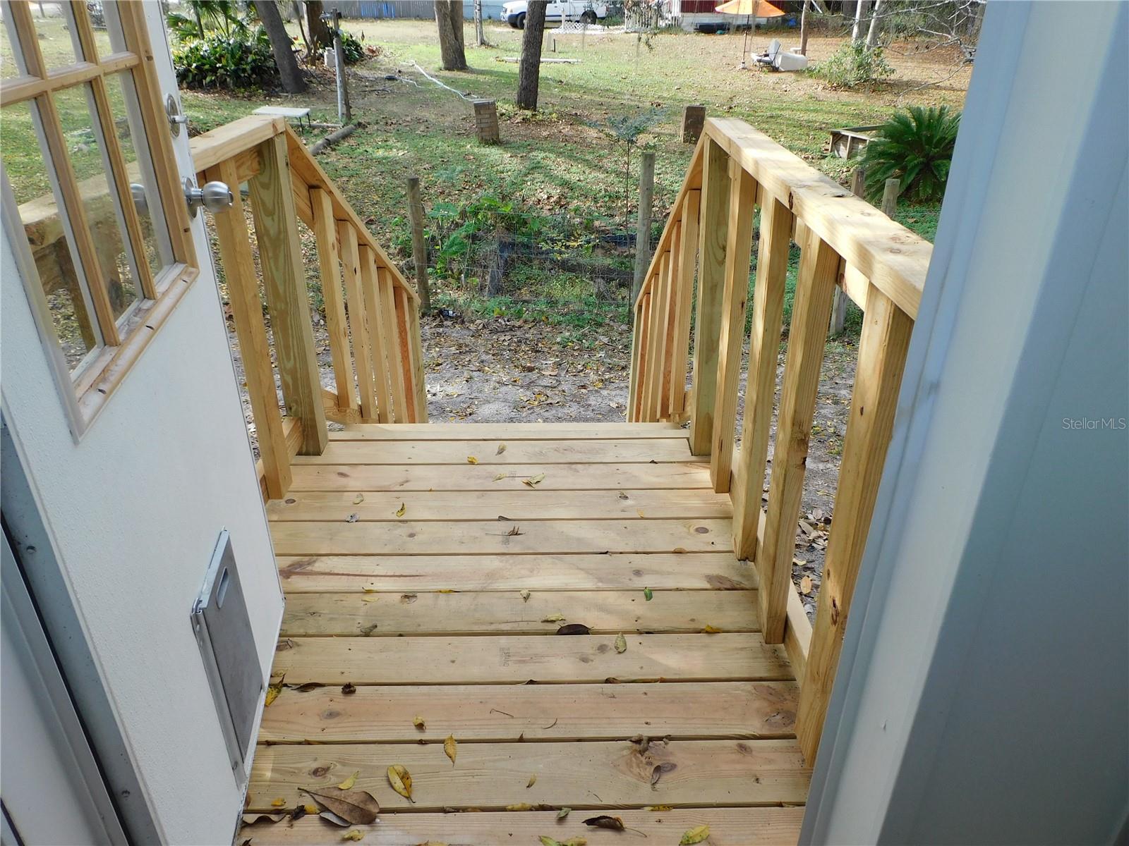 Image 17 of 36 For 16900 Fort King Street