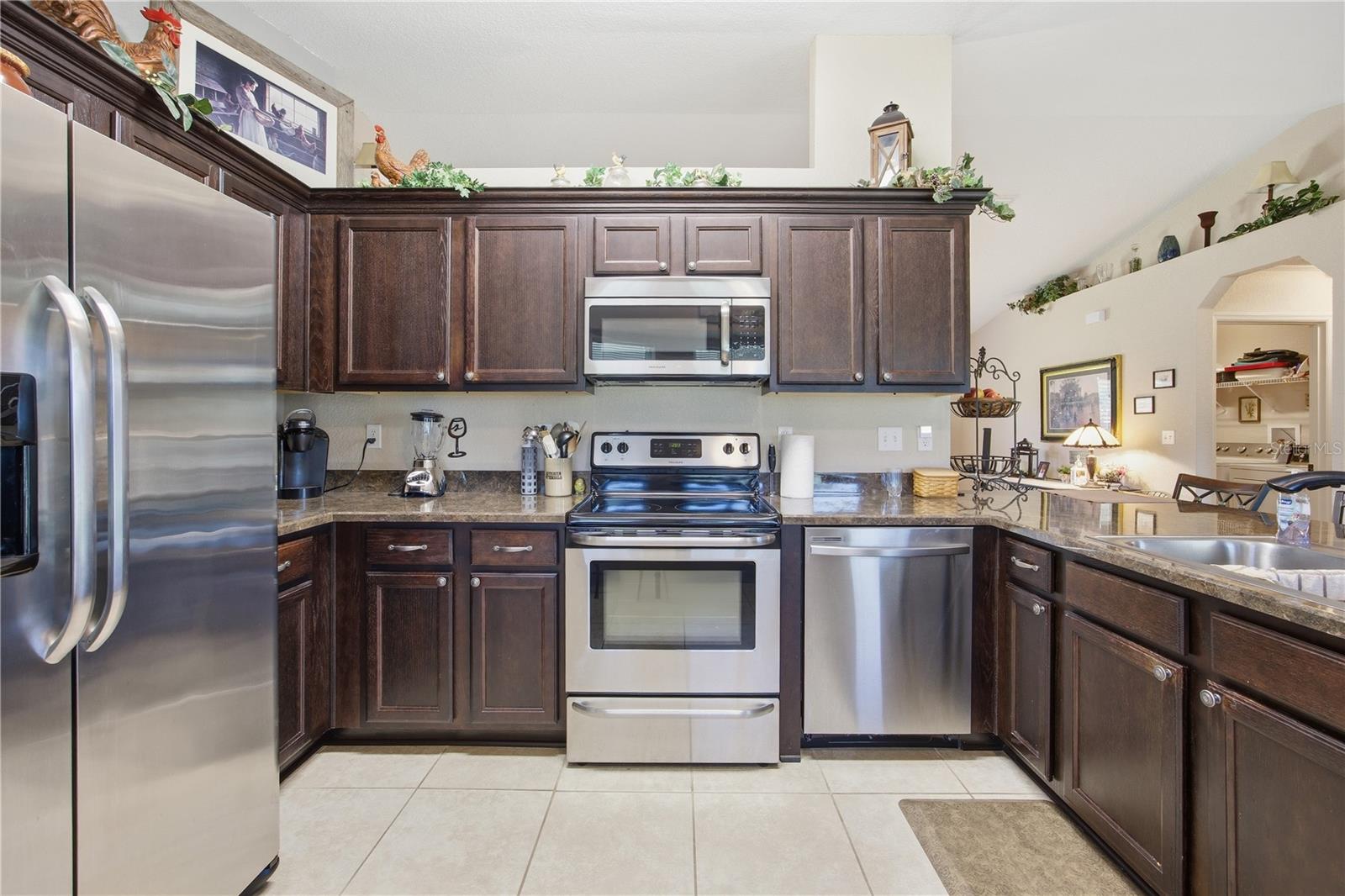 Image 4 of 40 For 9690 30th Avenue