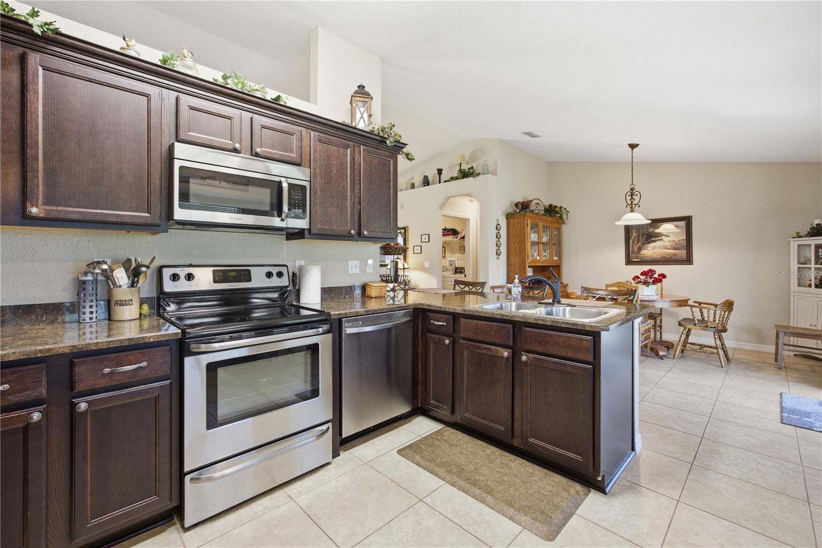 Image 6 of 40 For 9690 30th Avenue