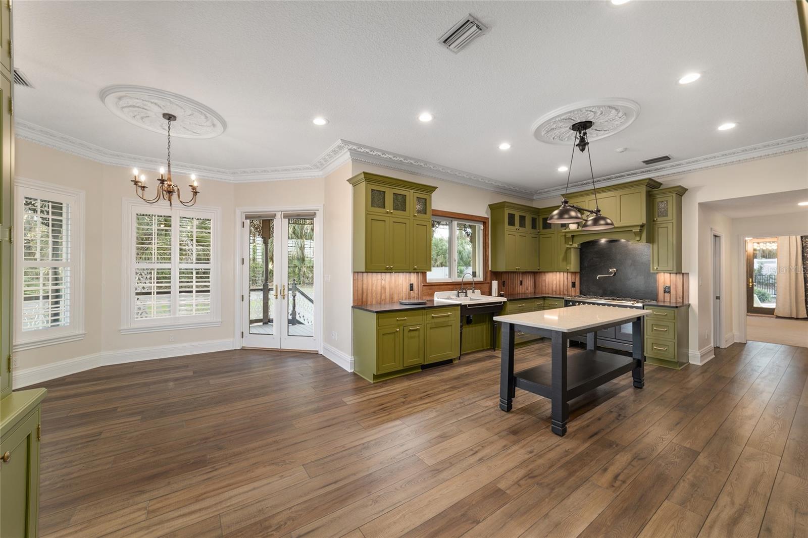 Image 16 of 65 For 22620 Highway 441 N