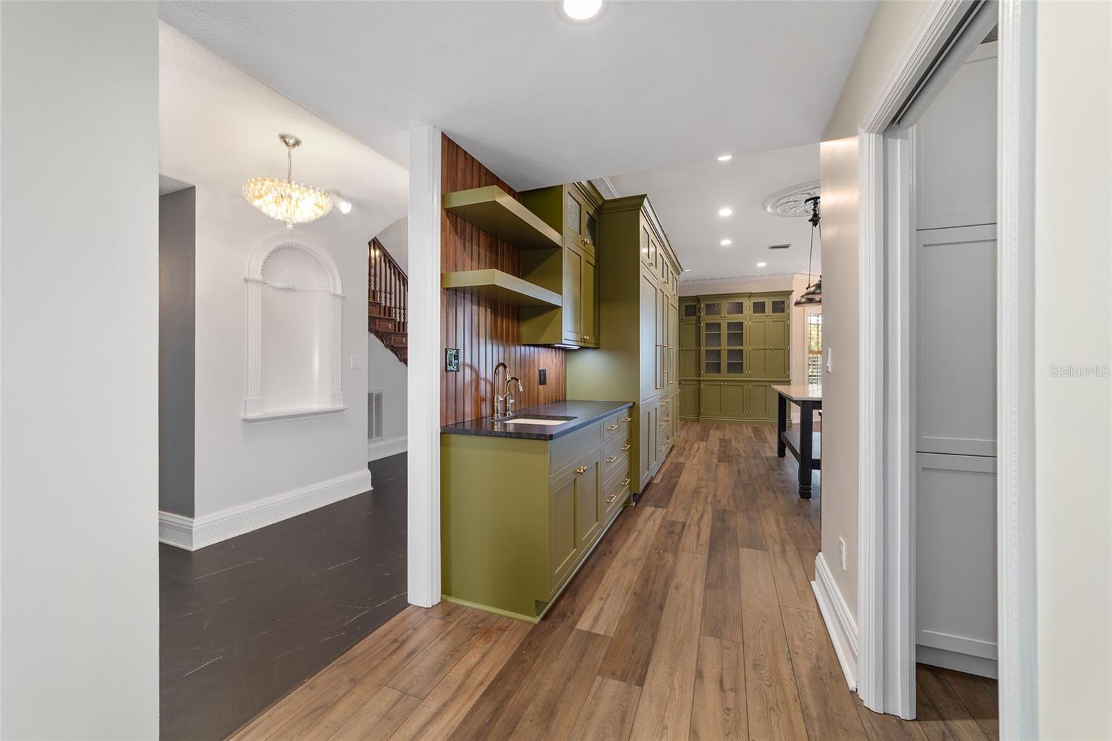 Image 17 of 65 For 22620 Highway 441 N