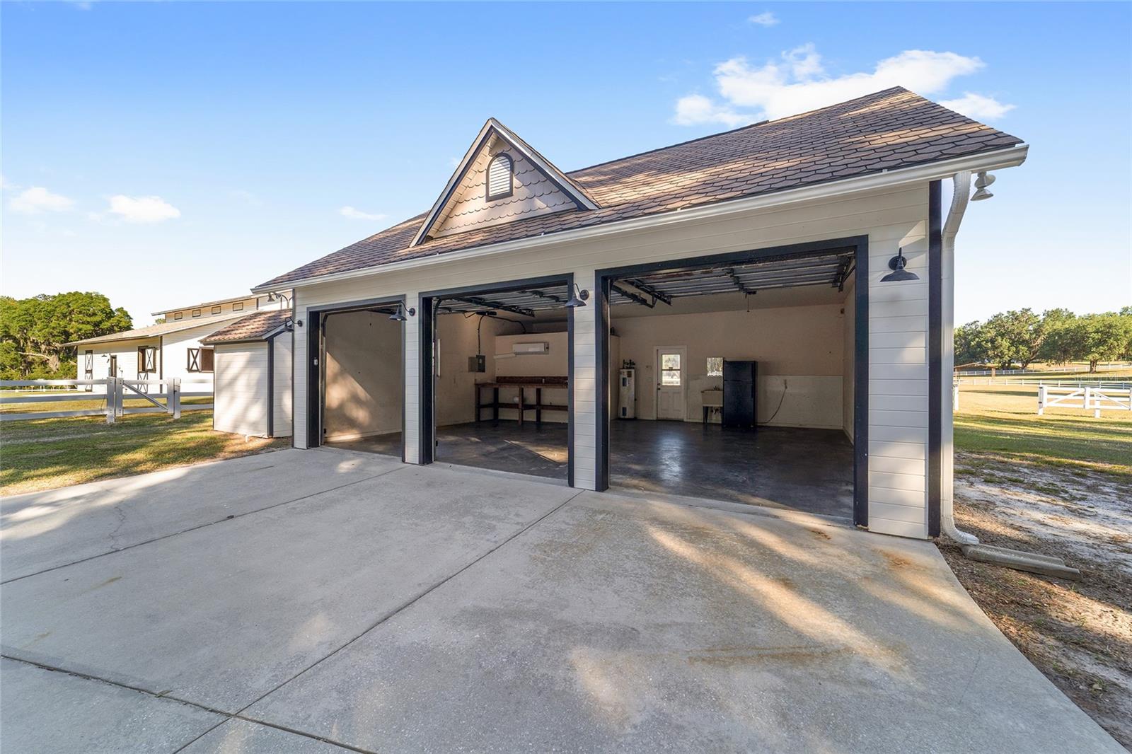 Image 49 of 65 For 22620 Highway 441 N