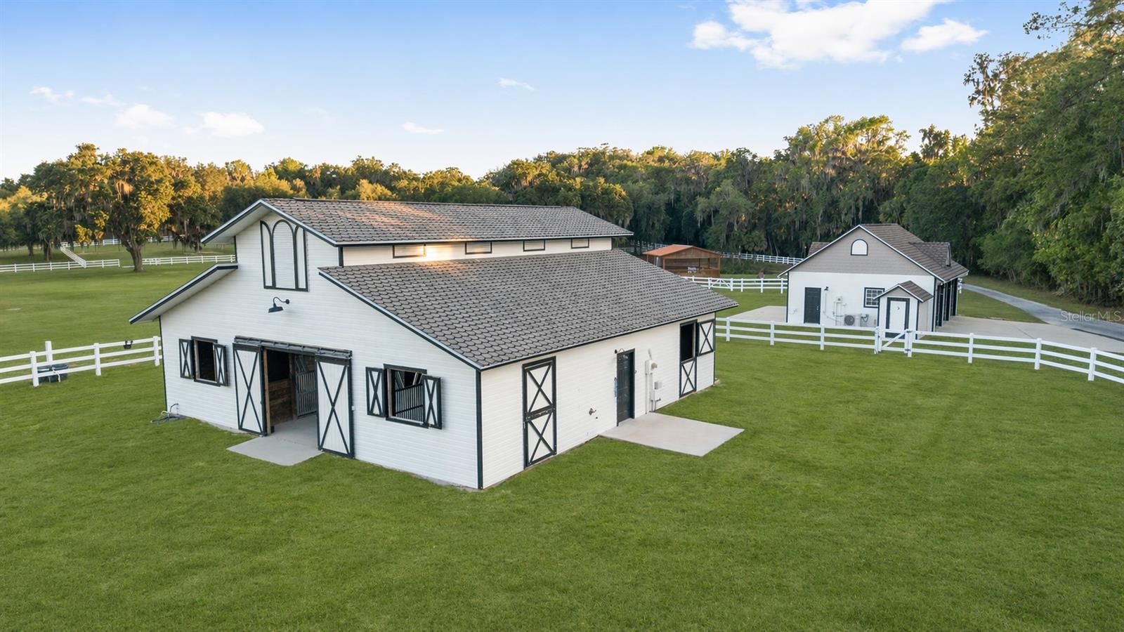 Image 5 of 65 For 22620 Highway 441 N