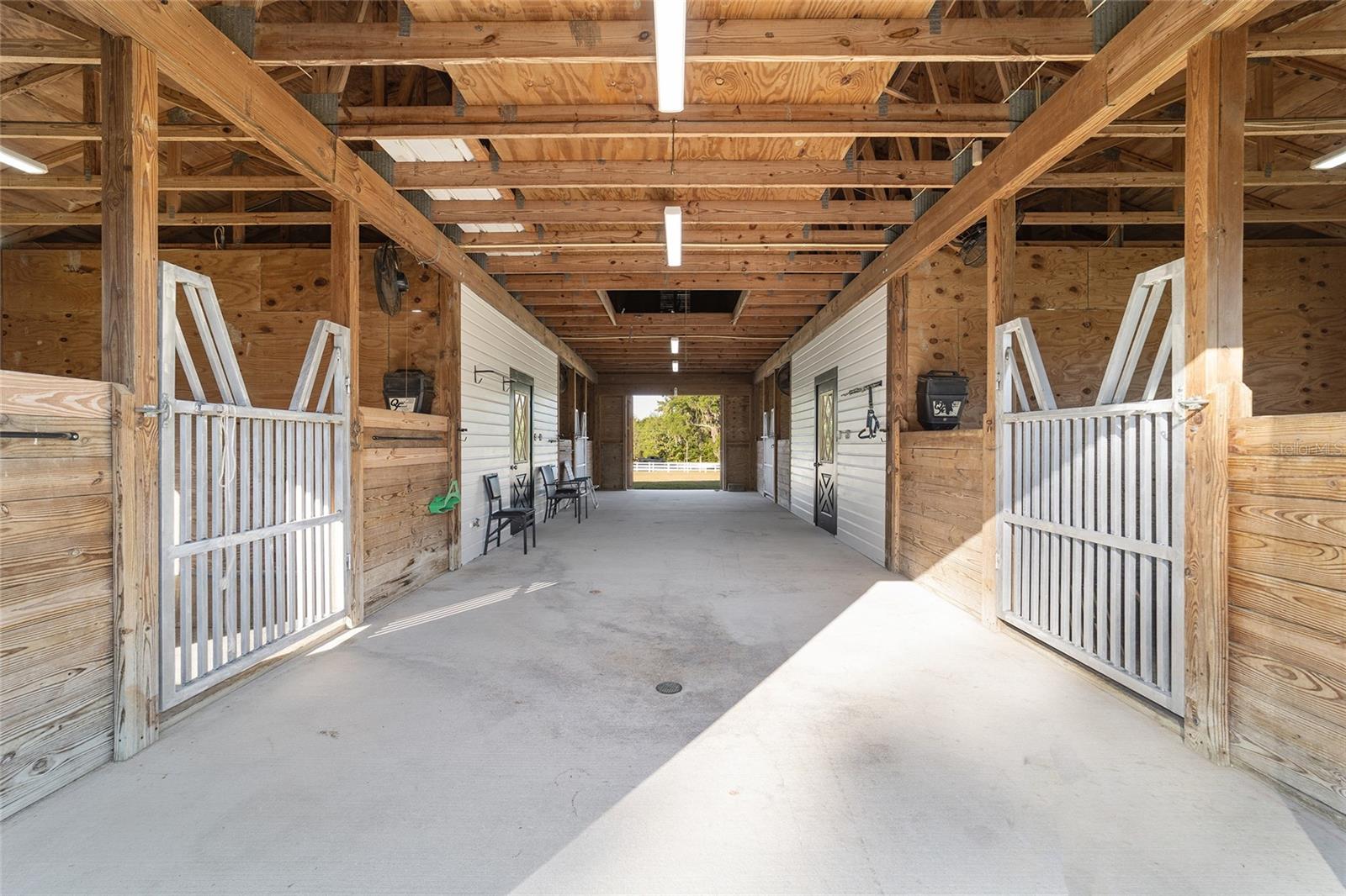 Image 51 of 65 For 22620 Highway 441 N