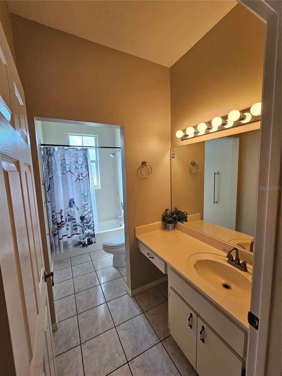 Image 13 of 21 For 17817 115th Court