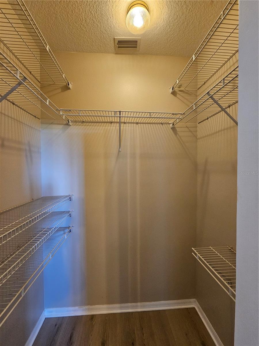 Image 5 of 21 For 17817 115th Court