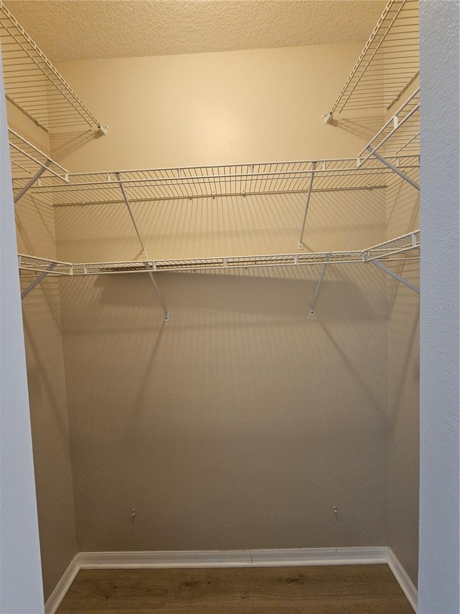 Image 7 of 21 For 17817 115th Court