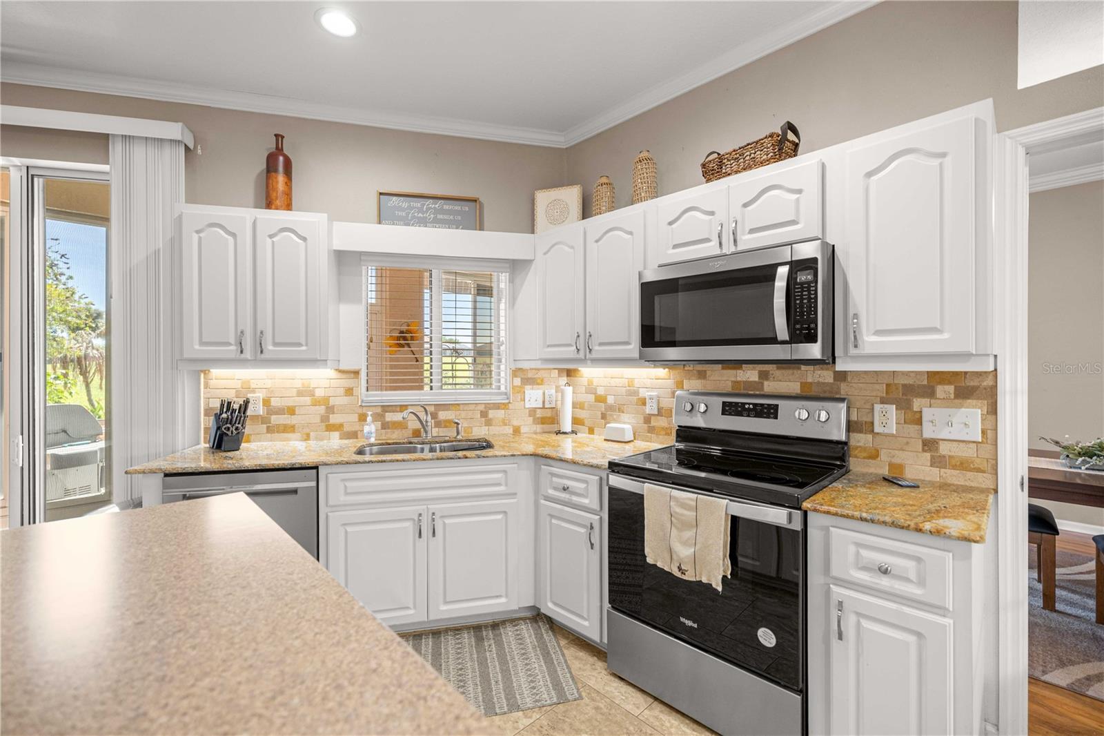 Image 12 of 34 For 2081 58th Court