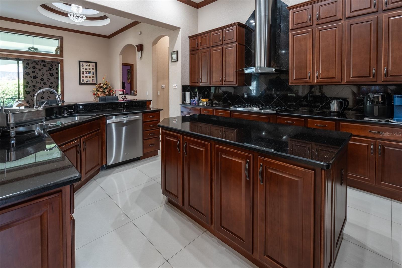 Image 12 of 62 For 4222 9th Avenue